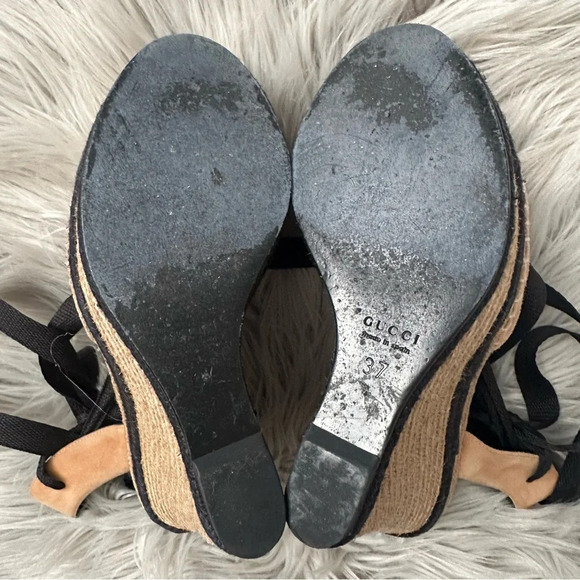 GUCCI Suede Wedge Wrap Espadrilles in Tan and Black Size 7 - Picture 9 of 11